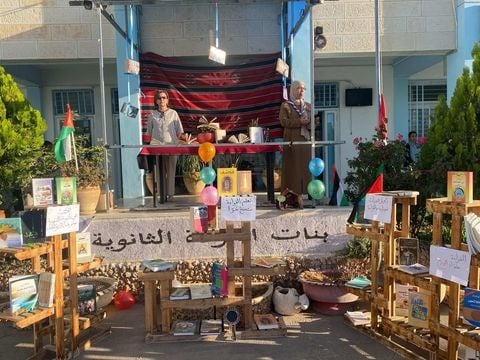  تشجيع و تحفيز الطالبات على المشاركة في تحدي القراءة